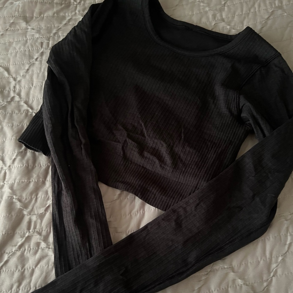 LULULEMON EBB TO STREET TOP